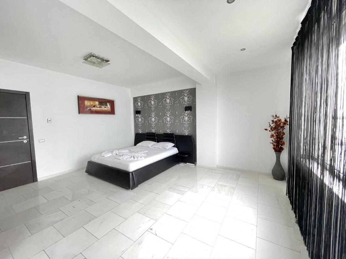 Sns Apartament In Vila Sophia Мамая Экстерьер фото
