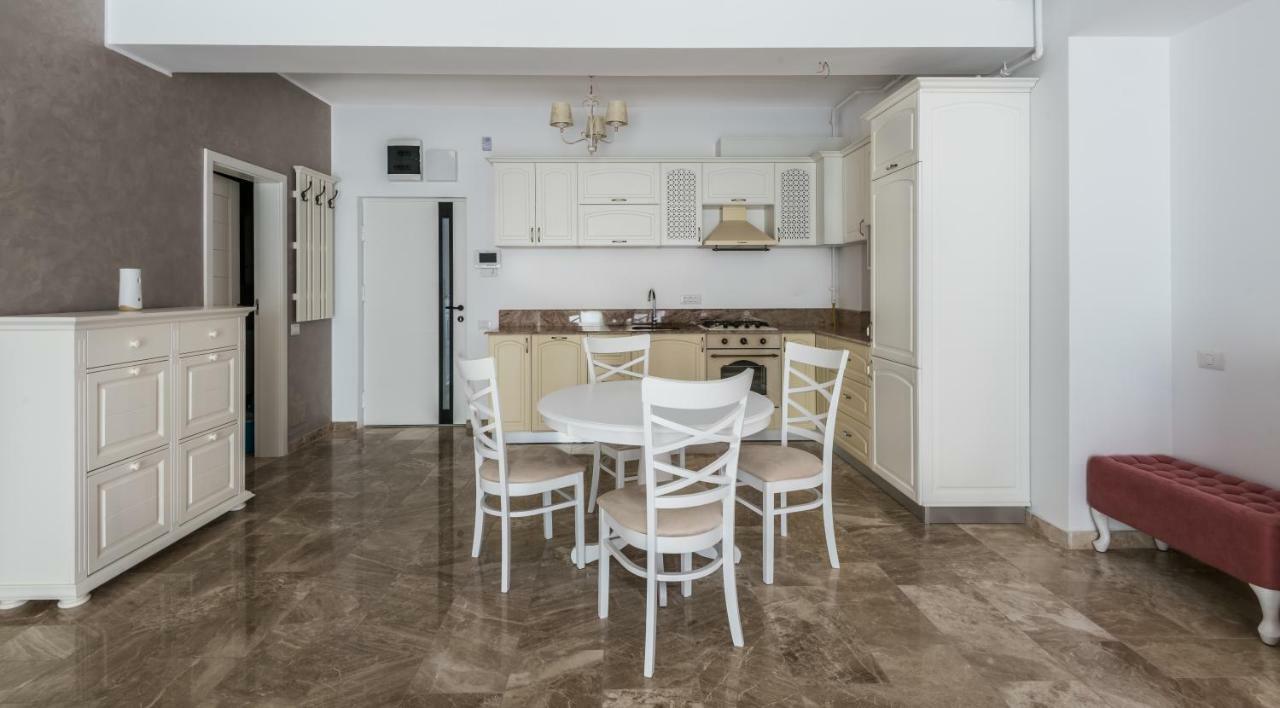 Sns Apartament In Vila Sophia Мамая Экстерьер фото